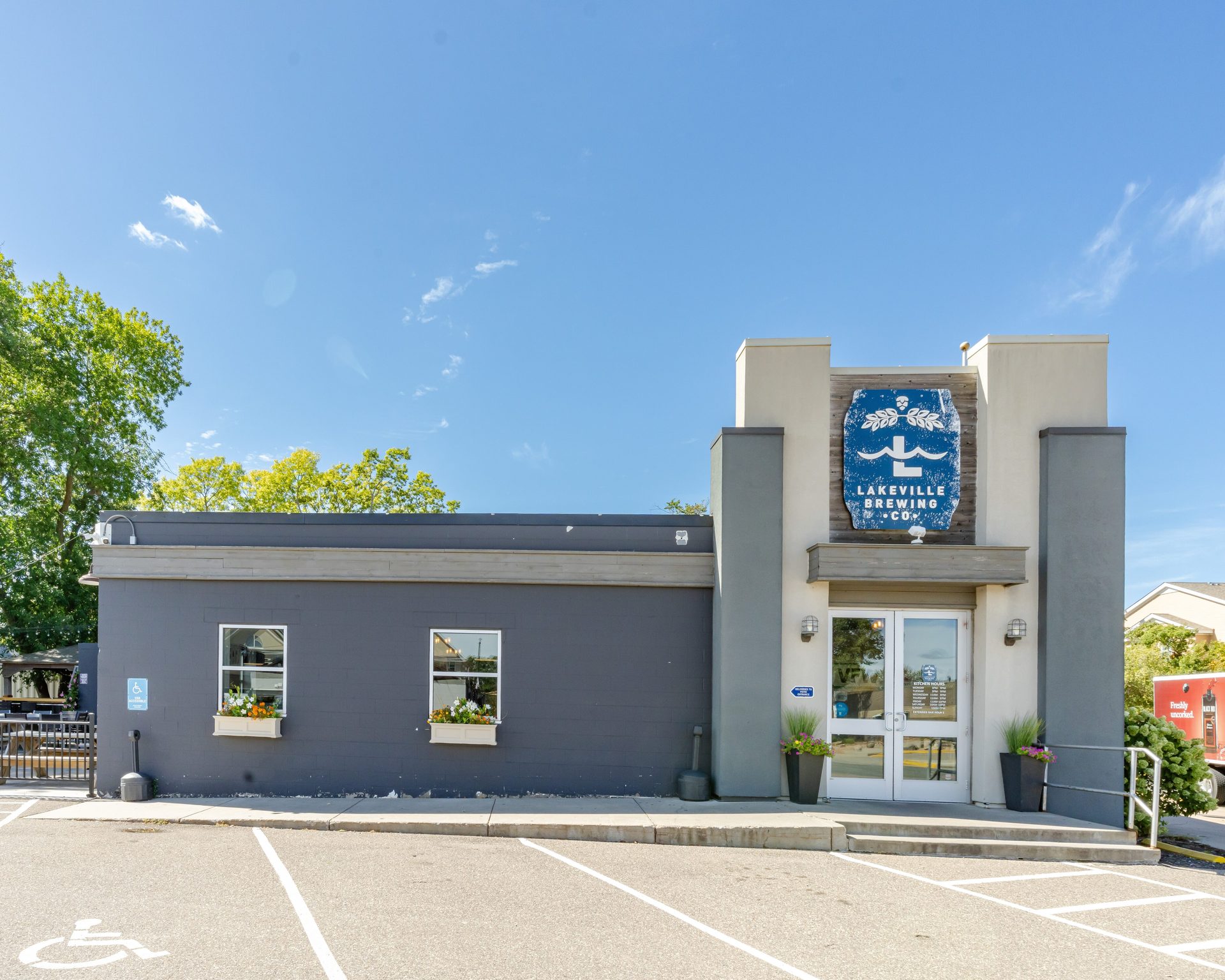 Welcome To Lakeville Brewing Company
